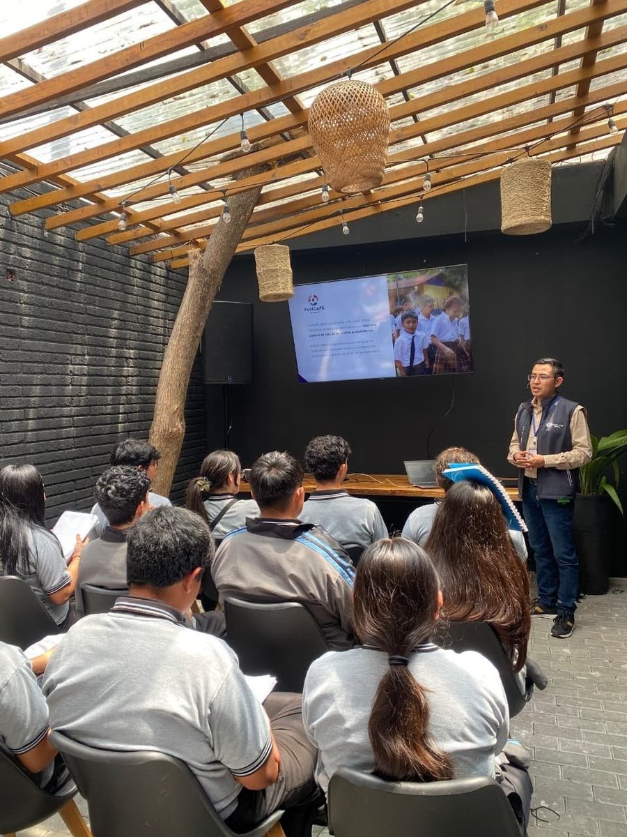 FuncafeGuatemala tweet media