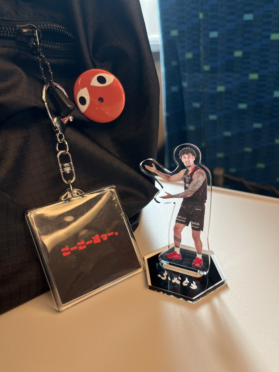 kumicccc's tweet photo. 最後まで一緒に戦います🦅🤝🚅
ごーごーすぅー🔥📣 https://t.co/dD9yKgOTsI
