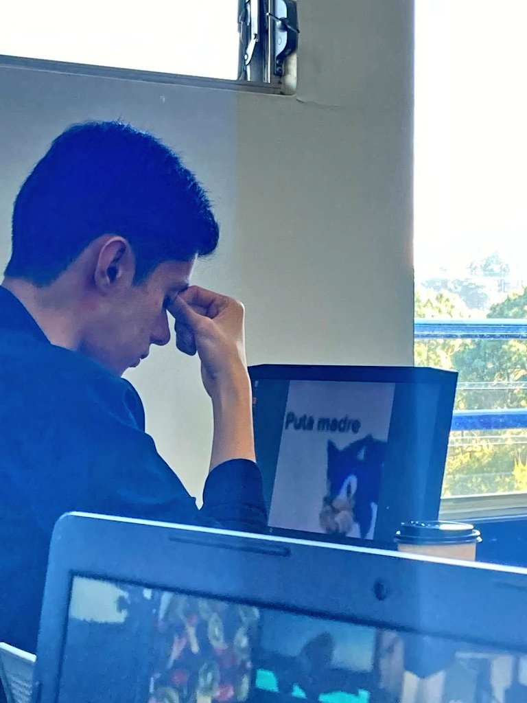 man-sized spider lover tweet media