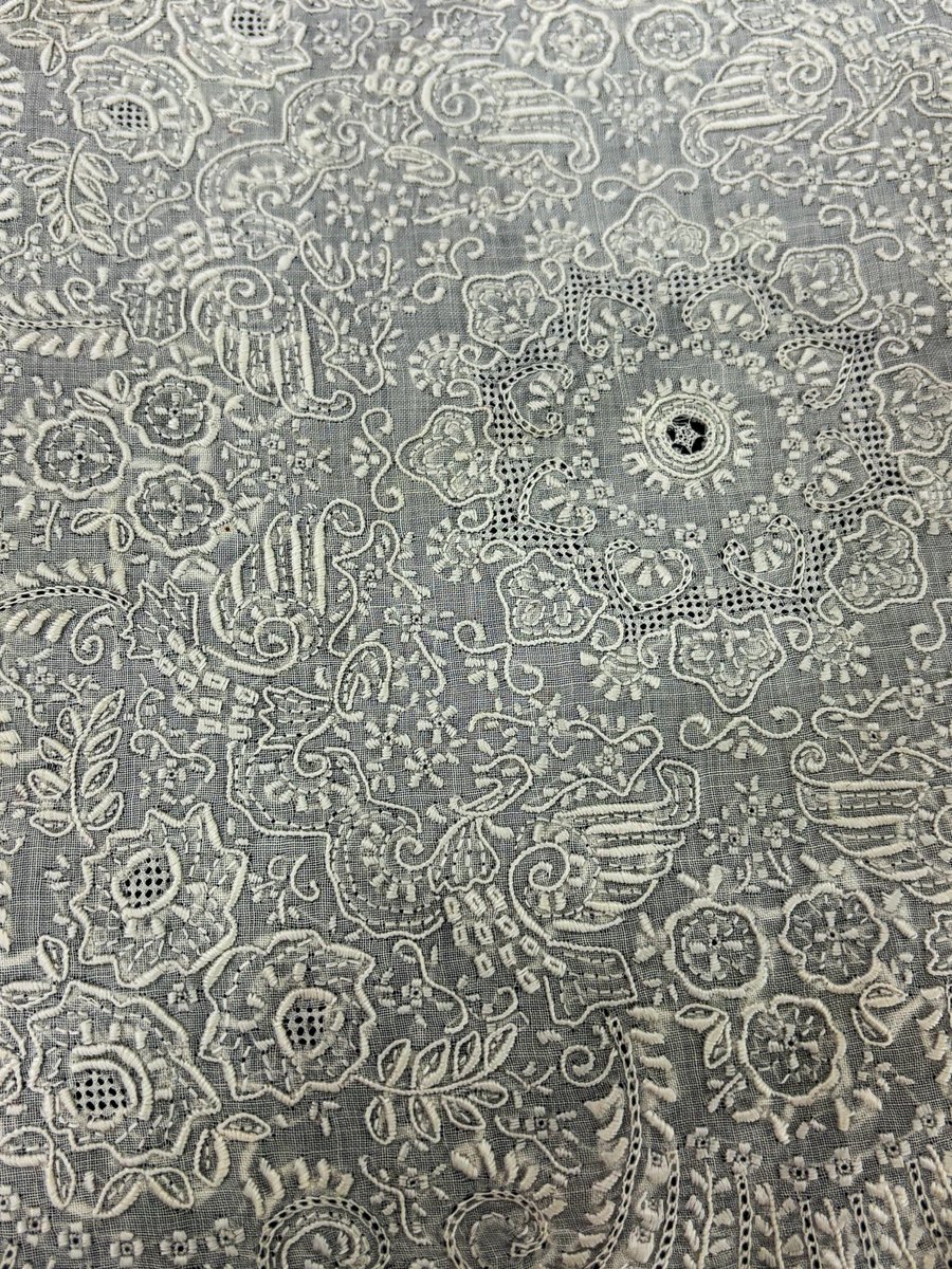 スワトウ刺繍が生産停止してるとは。復活する可能性はあるのかしら