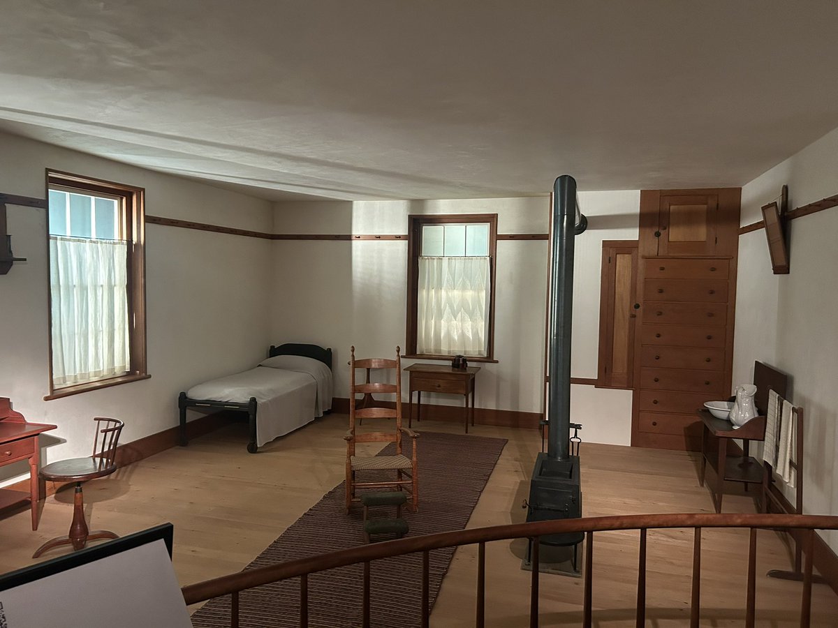 samantha tweet media