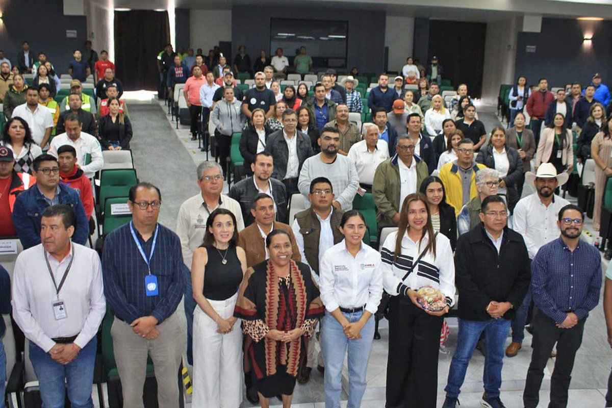 mayraorellana tweet media