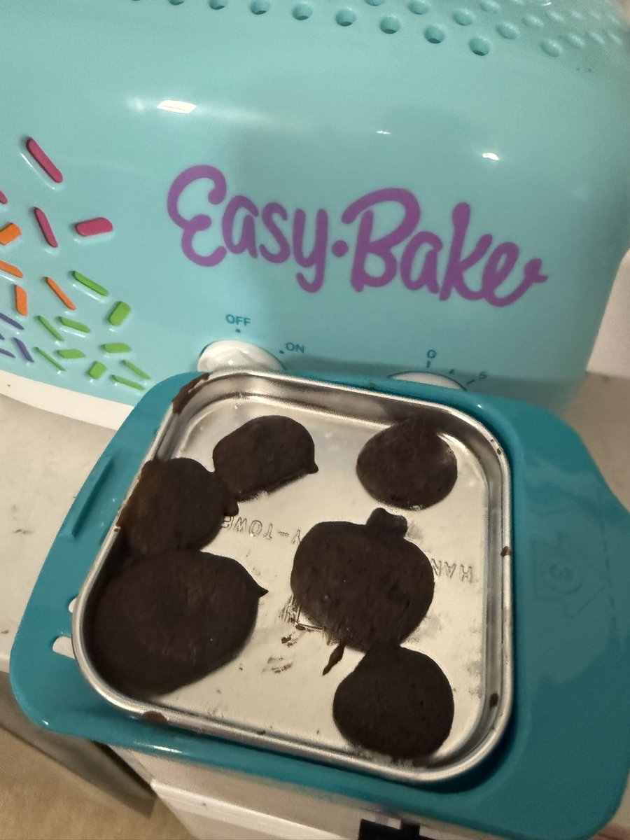 Amy 💕 tweet media