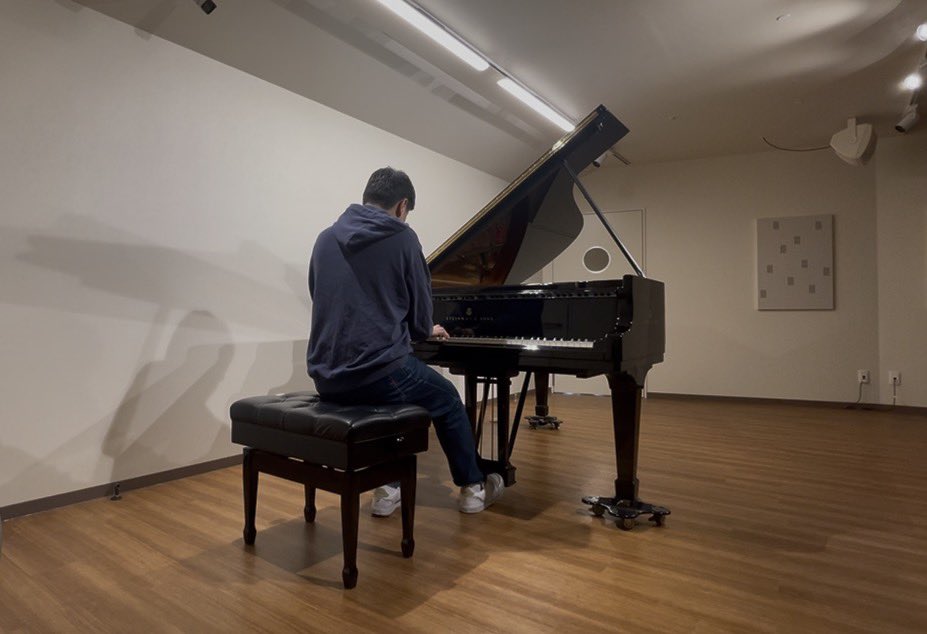 地の利を活かして朝スタ行ってみた

この部屋週末は料金倍するのね😳