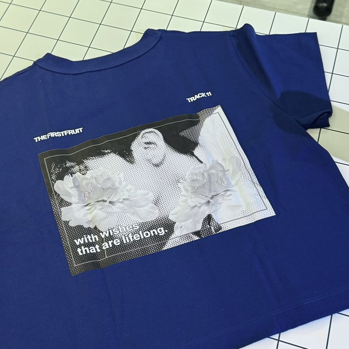 82ndrockstar's tweet image. journey mercies cropped top actual photos!

cropped shirts are boxy type and the one in the picture is in medium size!

form closes — april 11, 11 pm.