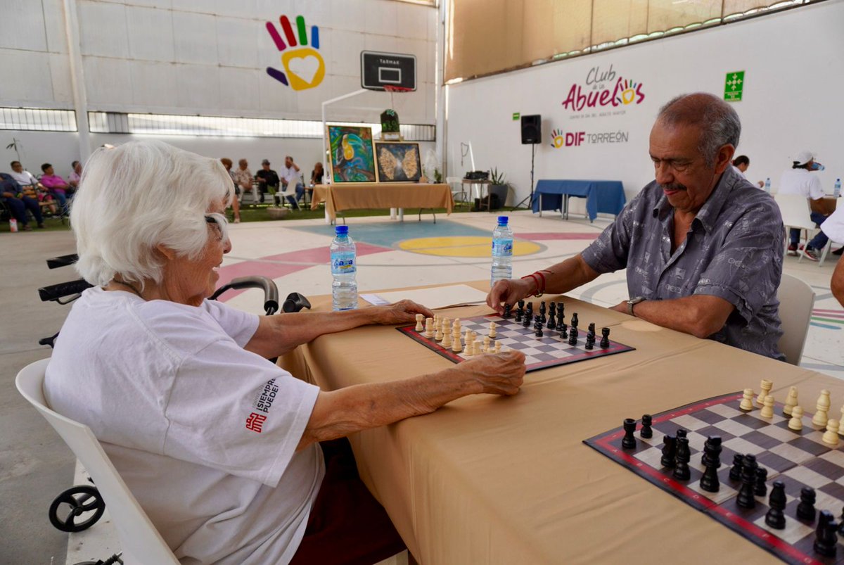 DIFTorreon_'s tweet photo. En el Club de los Abuelos DIF Torreón se llevaron a cabo las eliminatorias de los Juegos Municipales del Adulto Mayor, donde nuestros participantes destacaron en lotería, dominó, ajedrez y baile de salón con gran entusiasmo y espíritu competitivo. https://t.co/OhmrYwqiwV