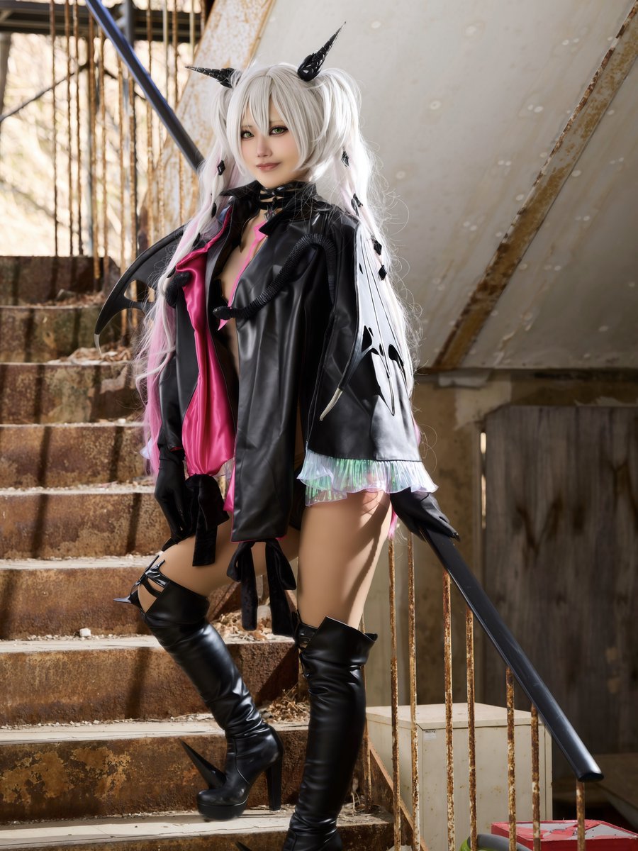 にれの あかり tweet media