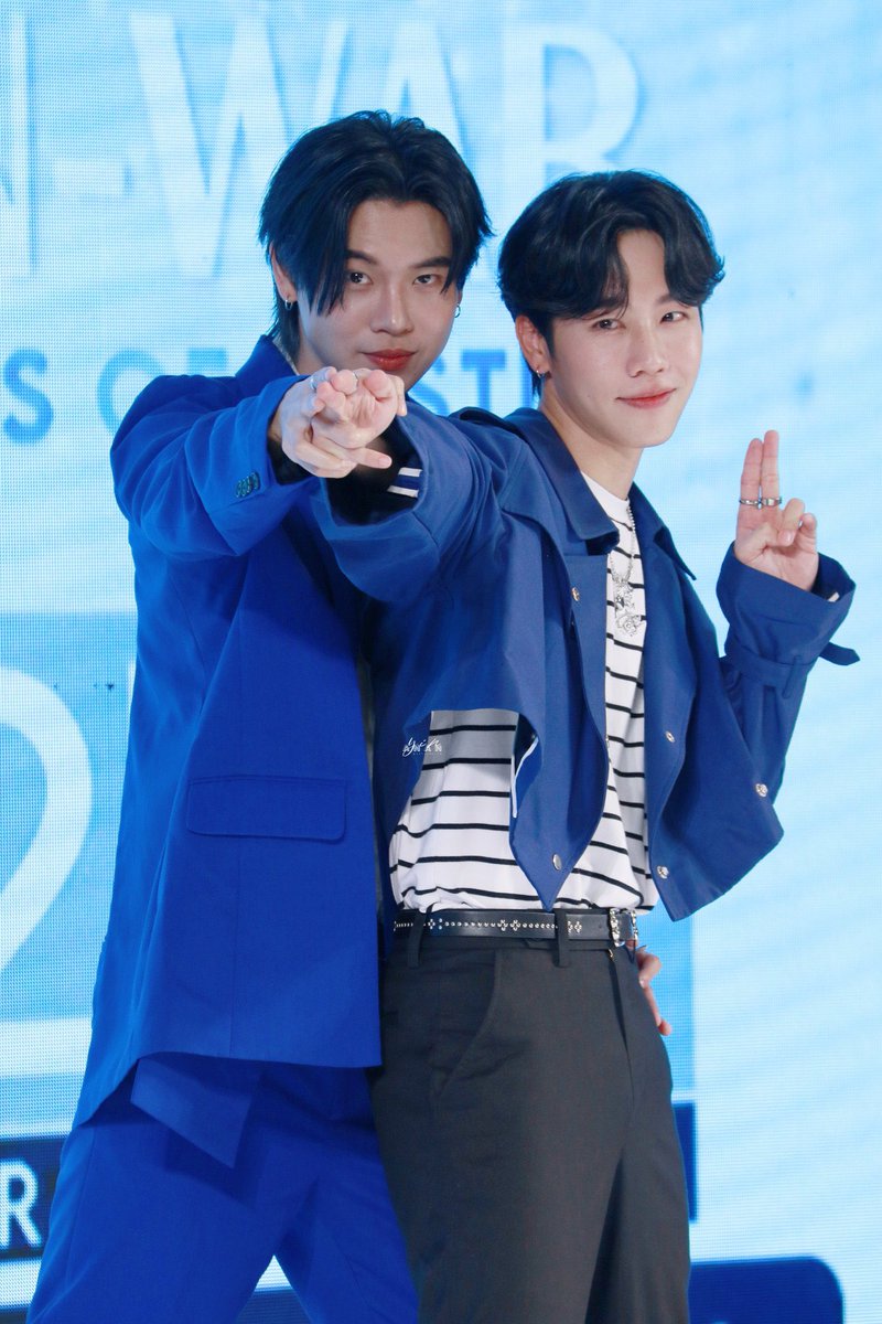 ぴぴこ tweet media