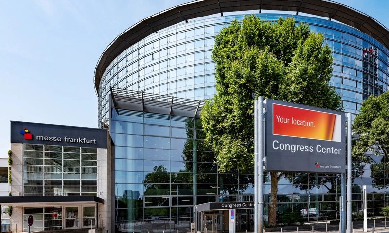 Projection tweet media