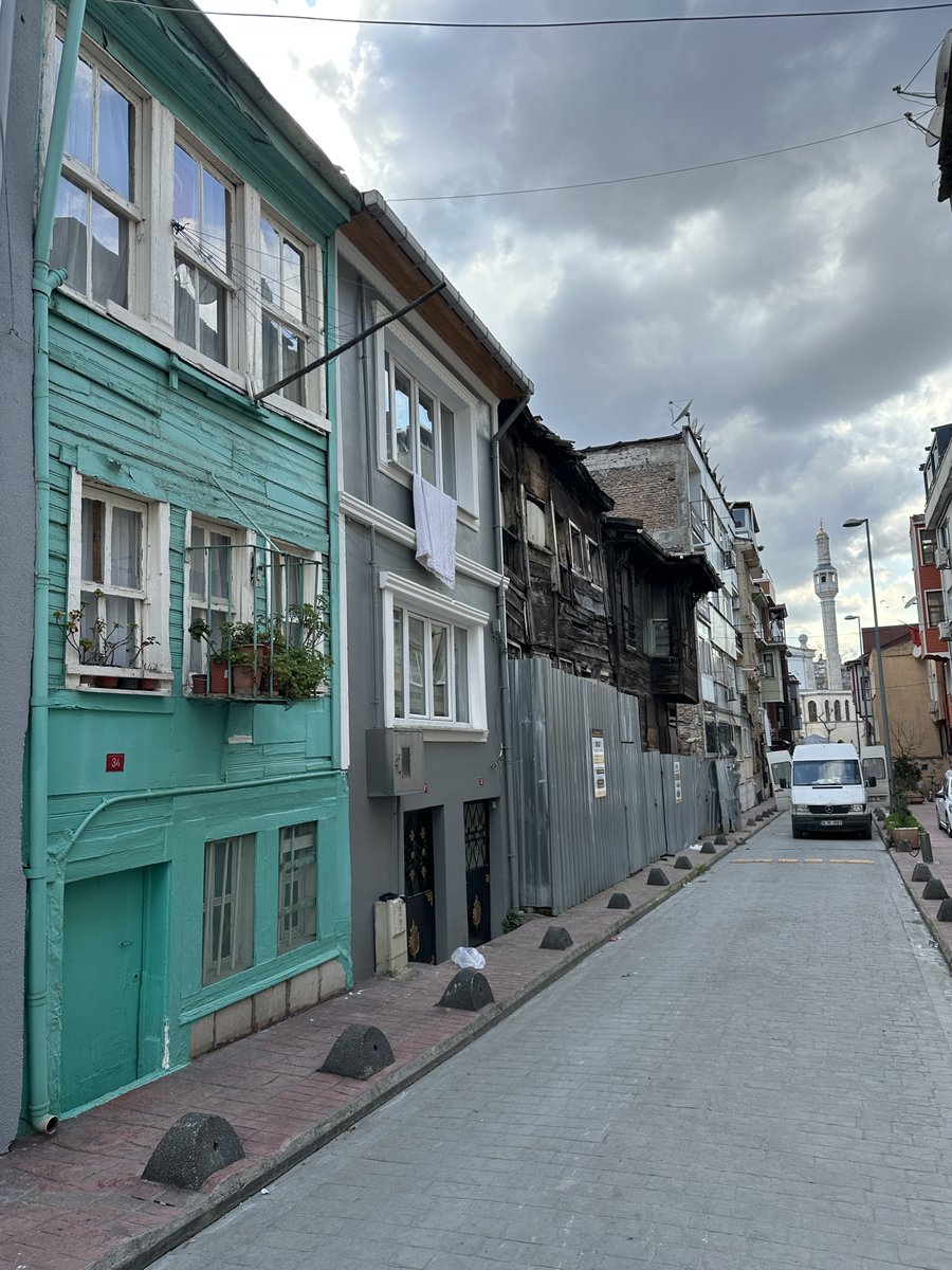 önder kaya istanbul gezgini tweet media