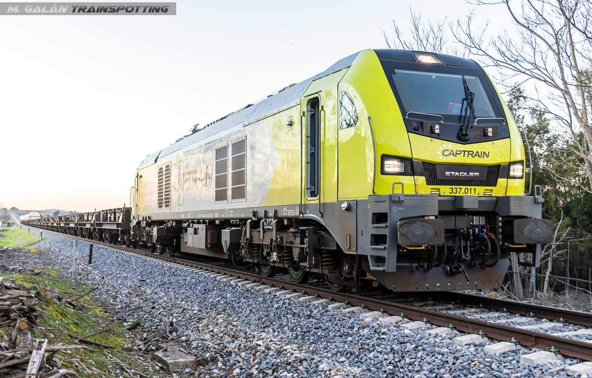 OzpSvlSpott's tweet photo. Locomotora 337-011 de Captrain con bobinero vacío y amoniaco. Llerena (Badajoz) 20-2-2026 #trainspotter #trainspotting #trainspotting_europe #captrain @Captrain_Europe https://t.co/cRGIrY3tf5