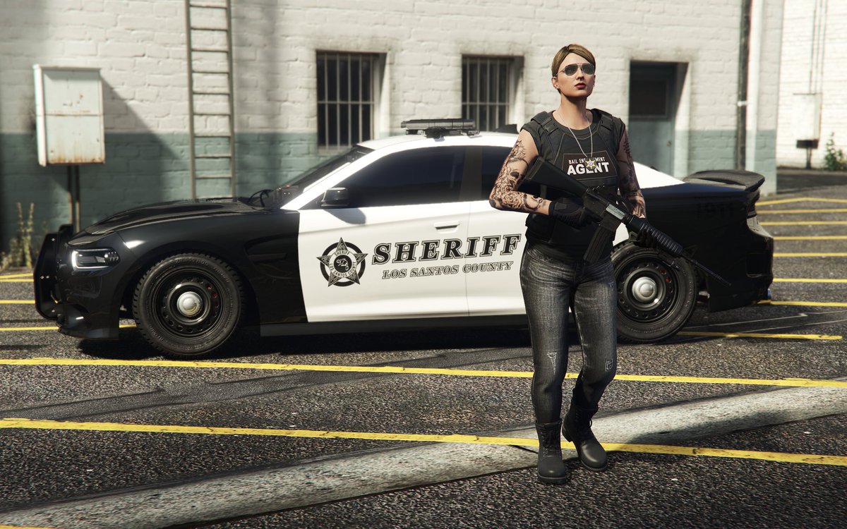 BlackDron80 tweet media