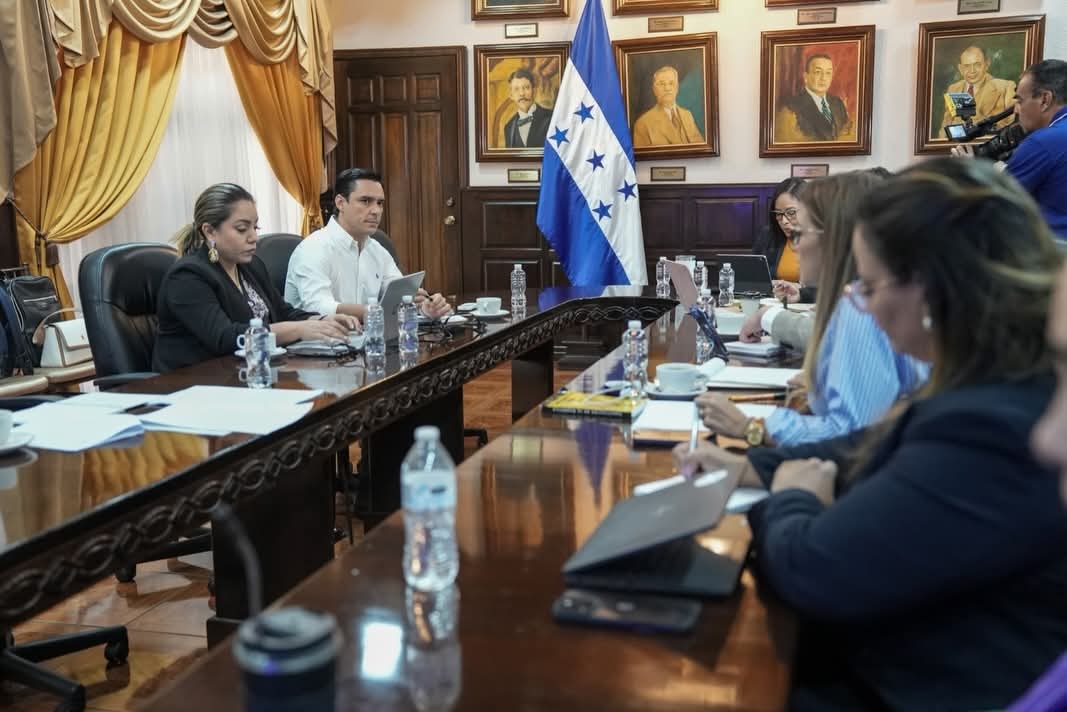 NOTIFIDES | 8 PM POR SUYAPA TV/LA VOZ DE SUYAPA tweet media