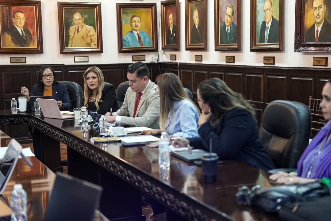 NOTIFIDES | 8 PM POR SUYAPA TV/LA VOZ DE SUYAPA tweet media