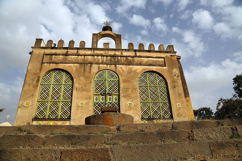 MusingsofAwe's tweet photo. Yes, Africa had cities &amp; distinct architectural styles before colonialism. This is self-evident if you look at the ruins of Axum, Kilwa, Benin, Swahili City States etc. And historical records. Some of these styles survive to this day. https://t.co/WzNWpmePxo