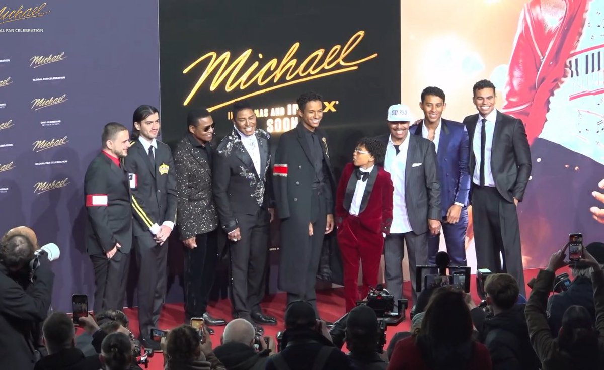 vi ☆ fan tweet media