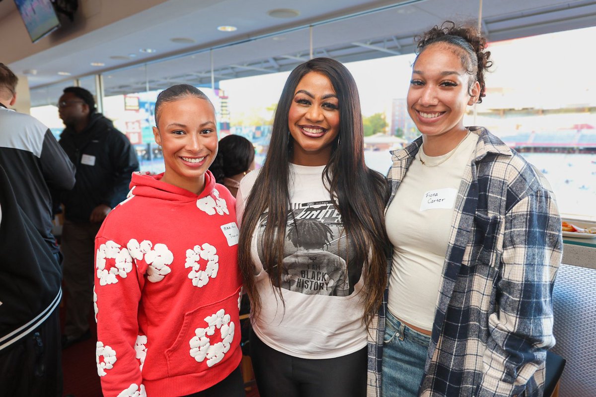 therealknelson's tweet image. So much fun joining the @MDMadeTerps mentor mixer yesterday during the @MarylandWLax @BigTenNetwork game against Northwestern! Always love the opportunity to give back to @UofMaryland and the athletics community! What talented student-athletes at UMD. #Terps 

📸: @Enjoymediasbj