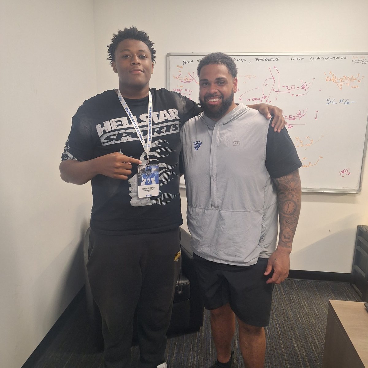 Carmello Peoples 6’6 LT tweet media