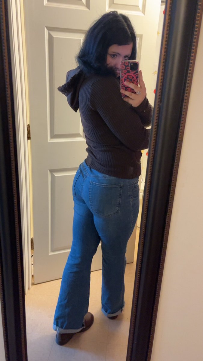 bea ˚˖𓍢ִ໋🦢˚ tweet media