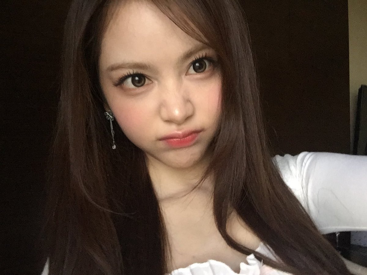 carmen:3 tweet media