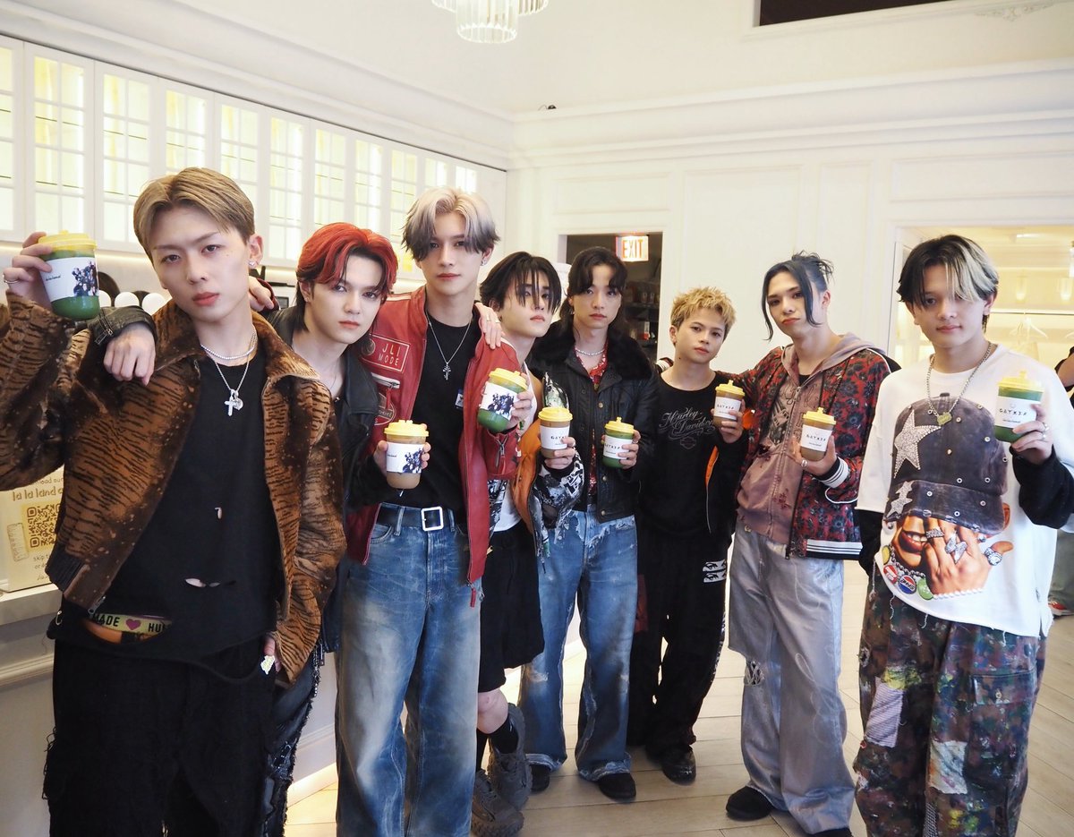 ONE OR EIGHT tweet media