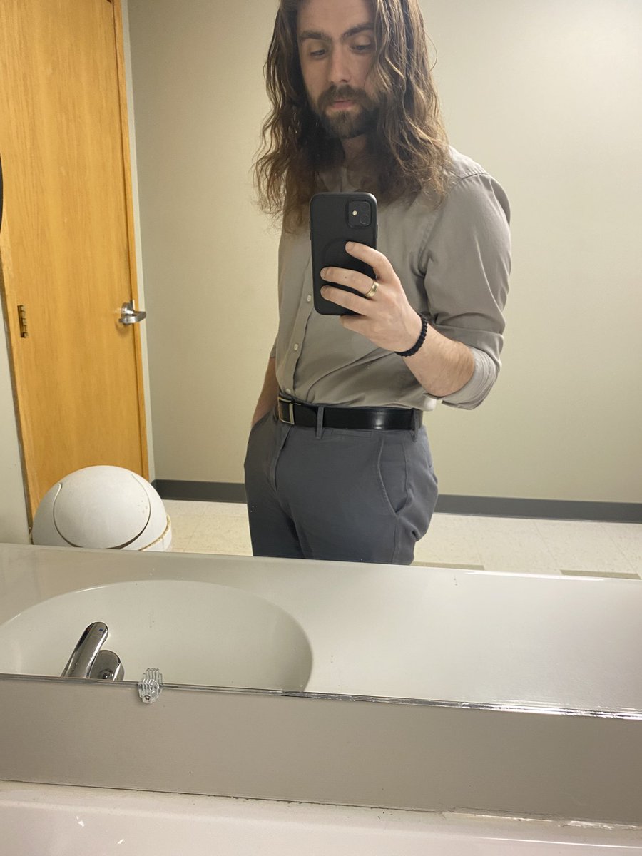 Tired Elezen tweet media