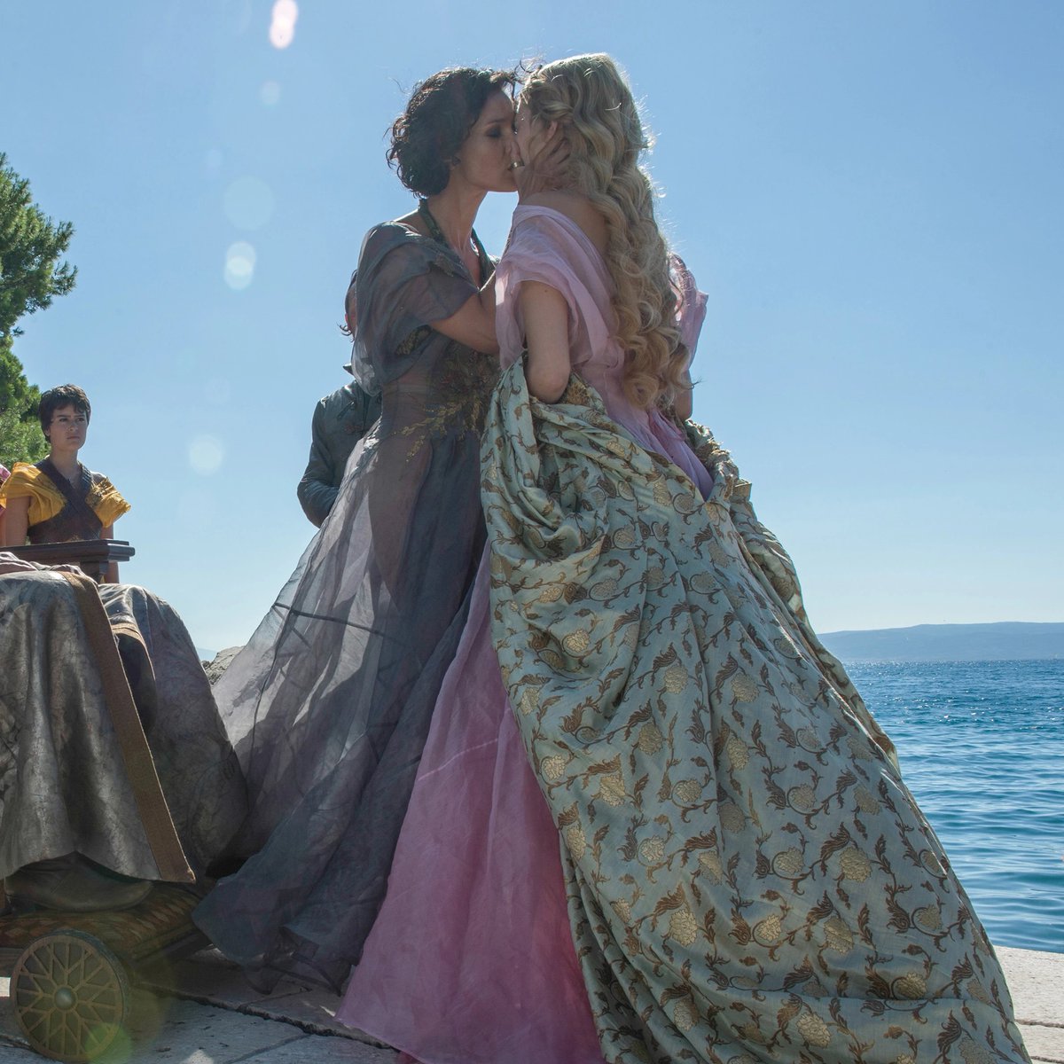 bia COMMS OPEN (5/6)! tweet media