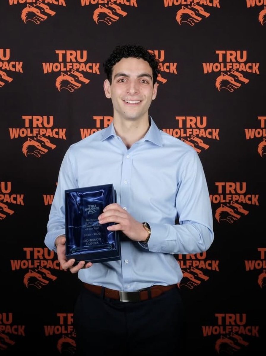 TRUMSOC's tweet photo. Congratulations to Domenico Comita for winning the Dr.Roger H. Barnsley Scholar-Athlete of the Year at last nights Award Ceremony! 👏 https://t.co/EHwdyXKeSr