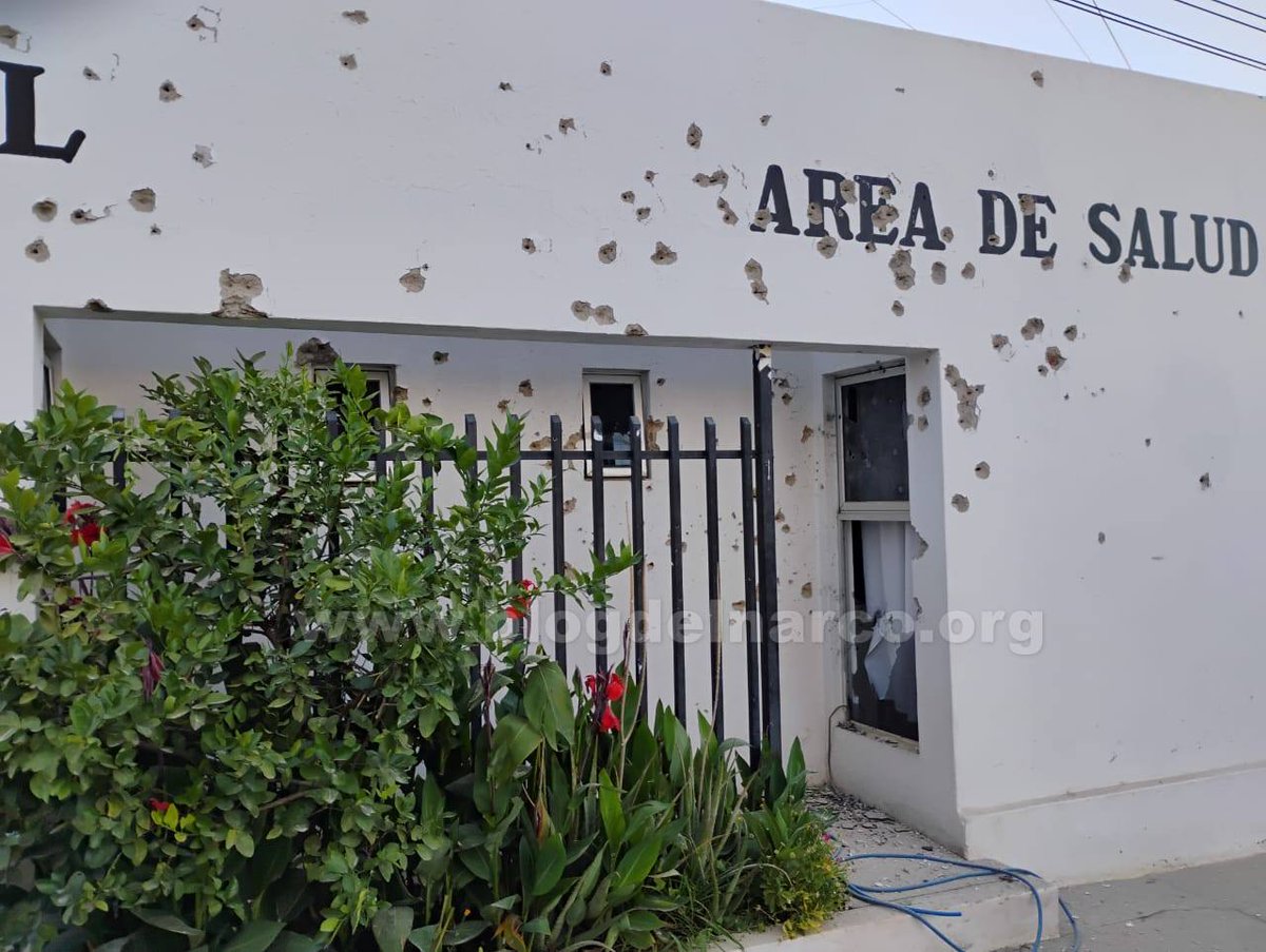 blogdelnarcoorg's tweet image. Trinidad García de la Cadena, Zacatecas se convirtió en zona de guerra con fuertes balaceras y ataques armados, las autoridades evitaron la zona (Informacion en el enlace) blogdelnarco.org/2026/04/trinid…