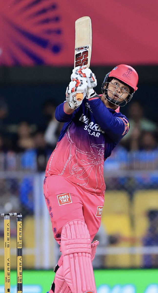 What a brilliant inning played by 15 year old kid
Even Kohli dist celebrate his wicket becoz he know that match was gone
Keep working hard &amp; keep going champ
IPL PADHARO MAHARE DESH

#RRvsRCB #RCBvsRR