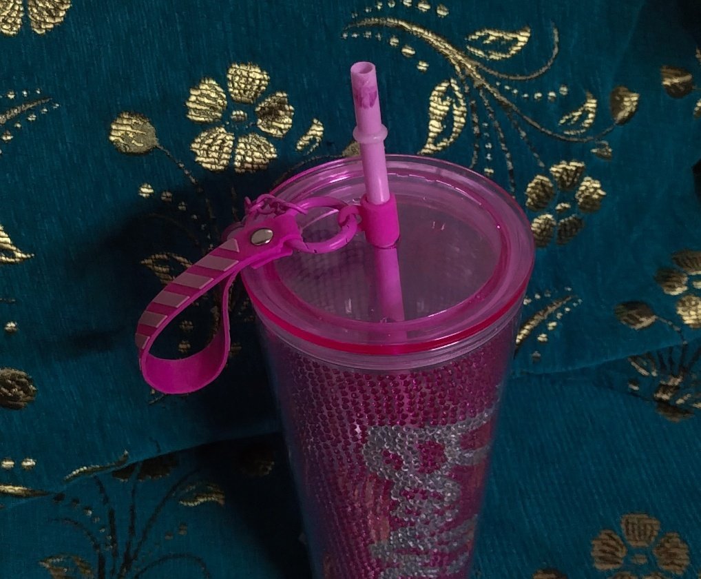 paracetamol 👅 (alt) tweet media