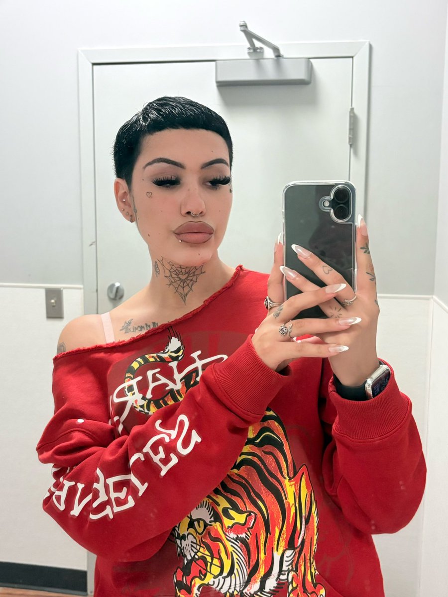 lena2blunt's tweet image. life if worth living once u chop ur hair off 
#pixiecut