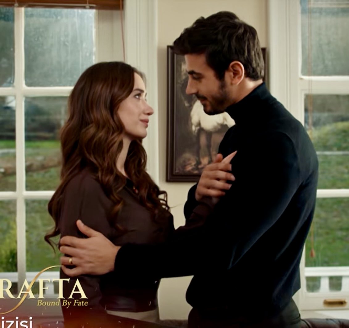 jelevision's tweet image. putting her hand on his heart… this is a romantic gesture but all i can think about is what’s been teased to happen 😭 

#arafta • #merteş