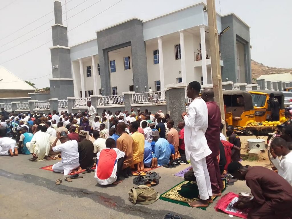 Daily Post Nigeria tweet media