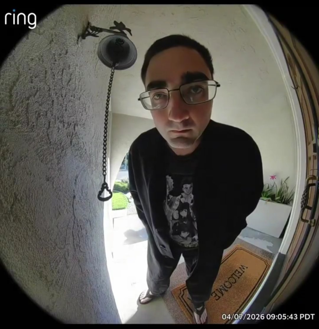 RazeFeed's tweet photo. @Breaking911 Keith Olbermann's son. https://t.co/lv7PgtAQQP