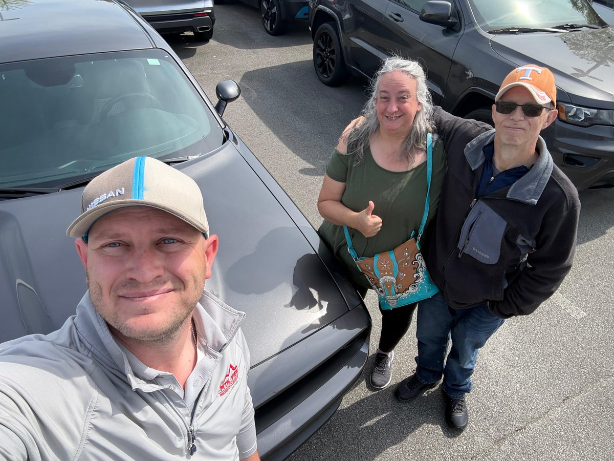 nissanofclev's tweet image. Another round of happy customers with Preston Rhoades 👏
If you’re looking for a straightforward, no-pressure experience... Preston is someone you want to work with.

Come see why people keep choosing Mtn View Nissan.

#MtnViewNissan #ClevelandTN #CarBuyingMadeEasy
