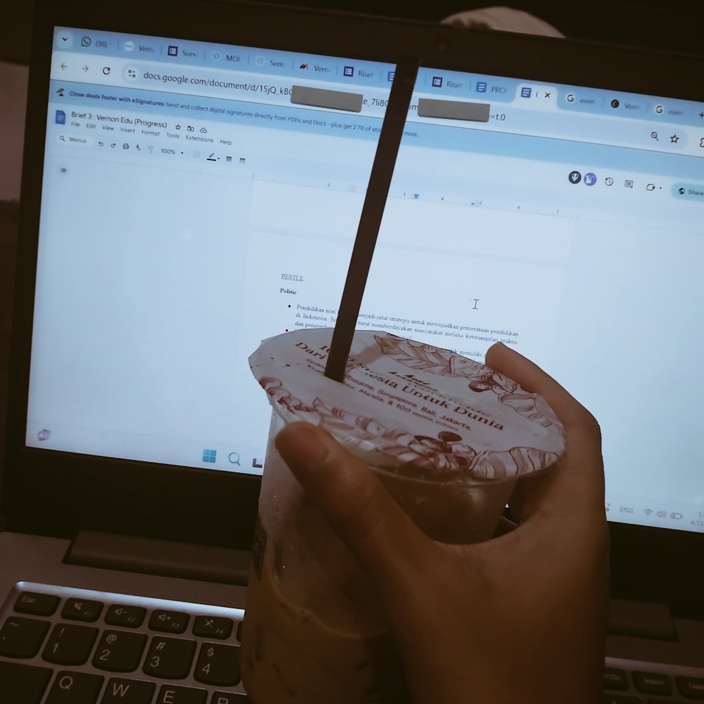 glupglup tweet media