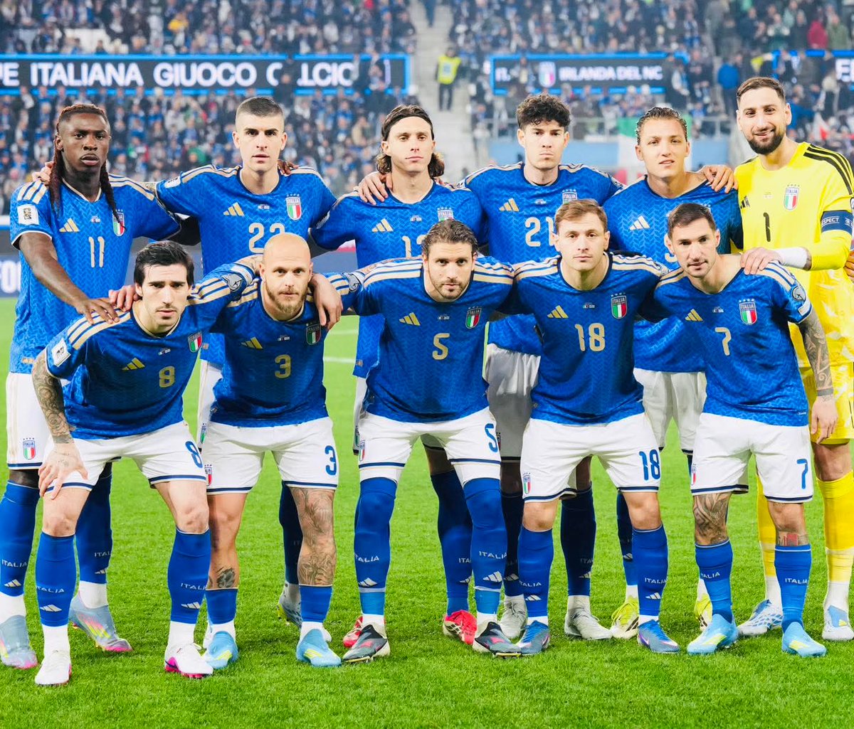 BeeSports_app's tweet photo. 🚨 BREAKING ! Italy wants to HOST the 2038 World Cup! 🏆🇮🇹

the federation Italian team wants to present its candidacy for FIFA and modernize its stadiums to host the competition 🏟️

The only solution for Italy to play a World Cup again 😭😂 https://t.co/HnQEy19bFv
