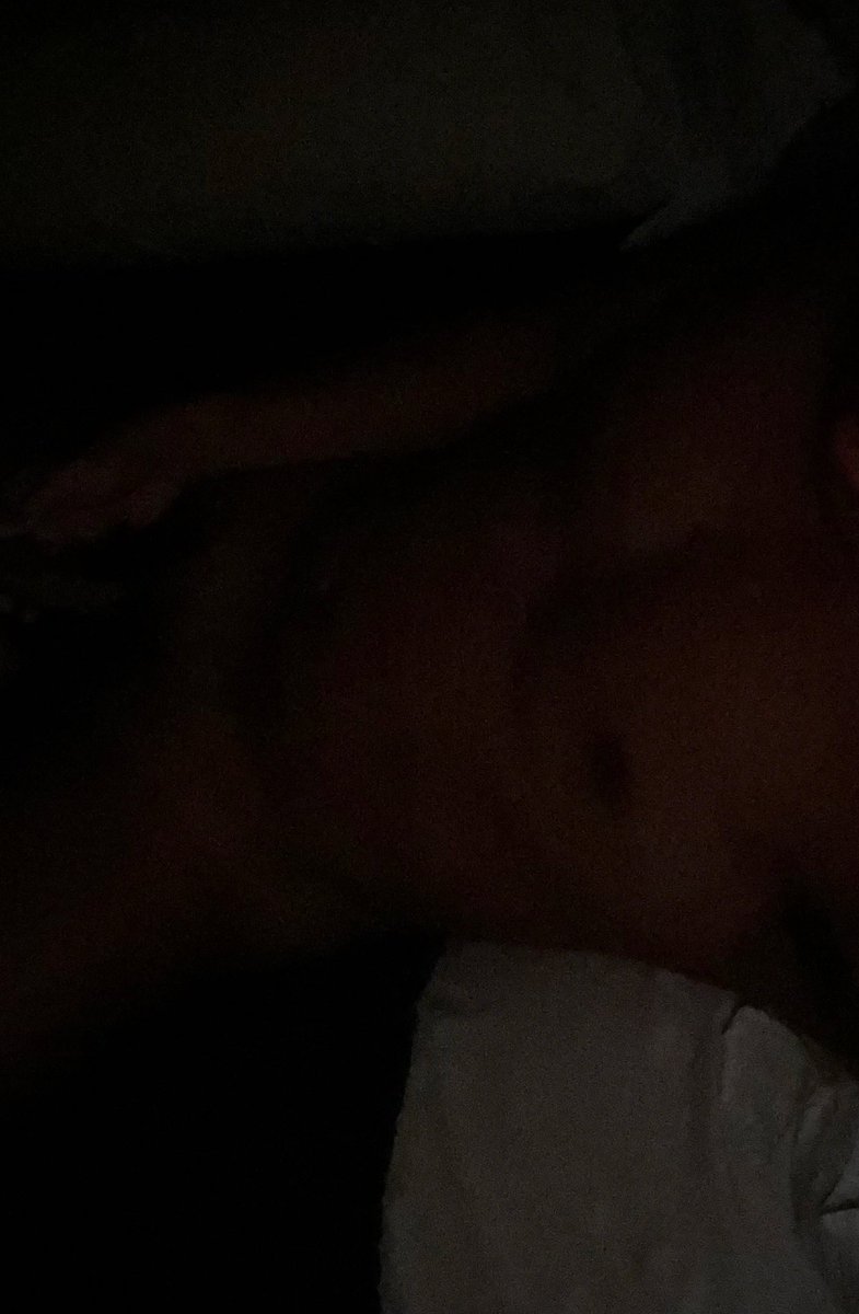 zarassshy's tweet photo. Its weekend https://t.co/rWQjgXDvP7