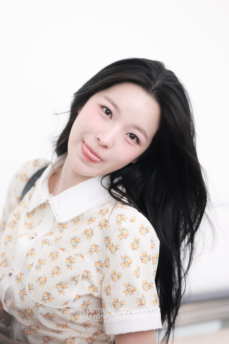 imserioushoney's tweet photo. 26.04.04
백지헌 하네다
#백지헌 #BAEKJIHEON
#프로미스나인 #fromis_9 https://t.co/GFZyrObJs4