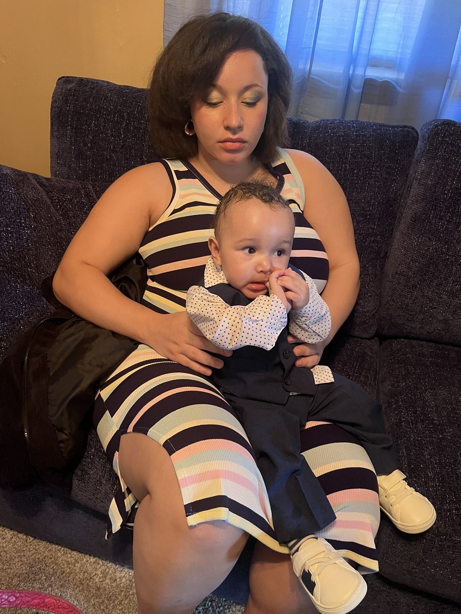 gabirengoku's tweet image. i look good chubby, i look good slim. ignoring the haters that speak on my body, this 🐈 ain’t for nun of them 🙄 #easter 🐰