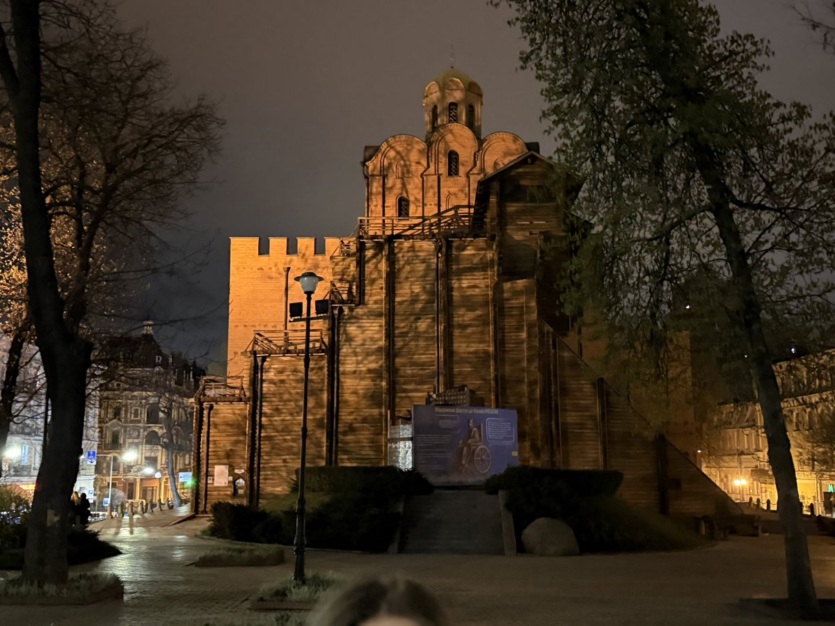 Very good meetings in Kyiv yesterday and today 🇺🇦

Meeting ministers, MPs, experts, journalists, ambassadors. 

How to break Gordian knots on Ukrainian EU enlargement. And defeat Putin.

Great thanks again to the wonderful team of young 🇺🇦🇸🇪 think tank <a href="/EPIK_Ukraine/">European Policy Institute in Kyiv (EPIK)</a>!