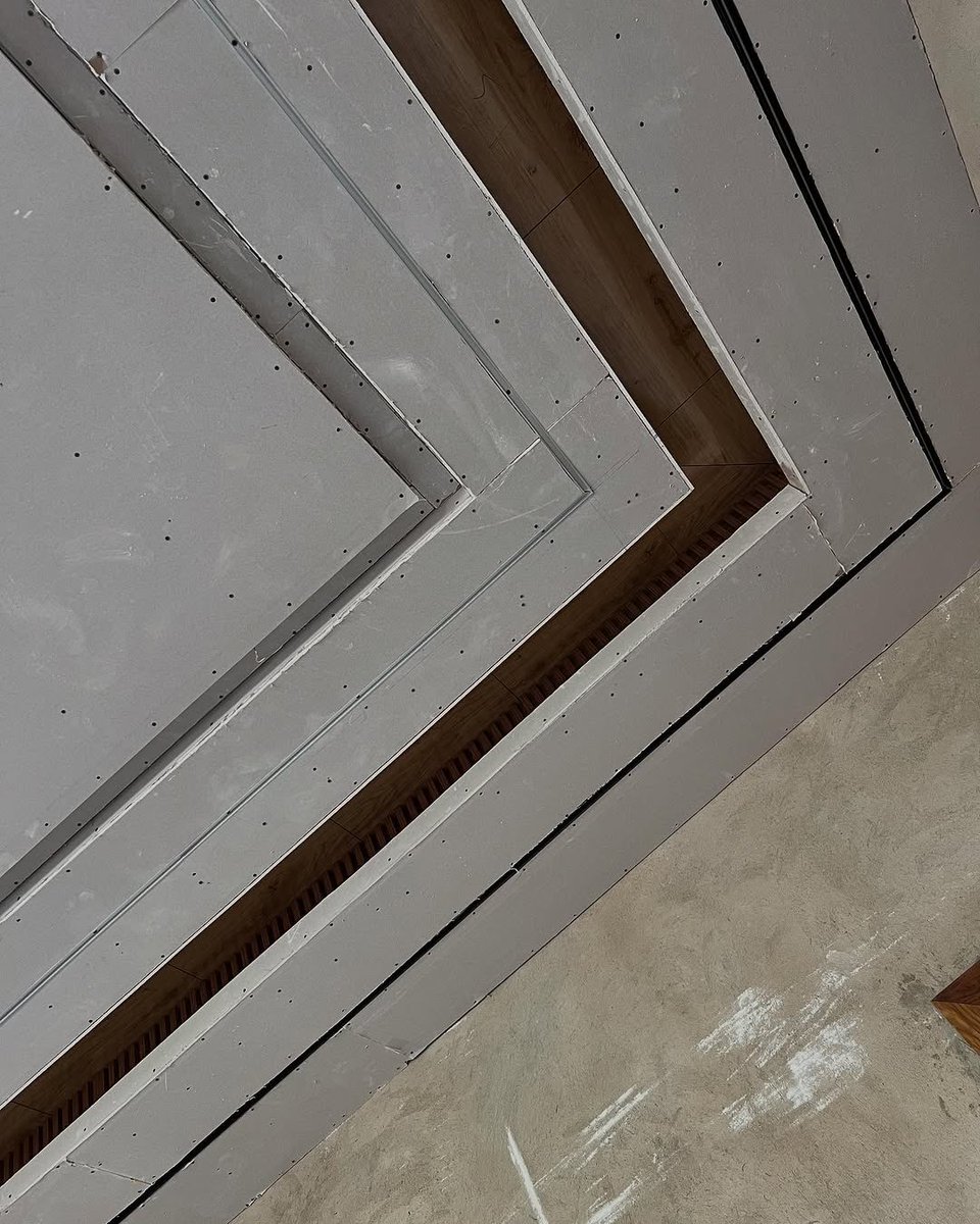 THE P.O.P ARTIST tweet media