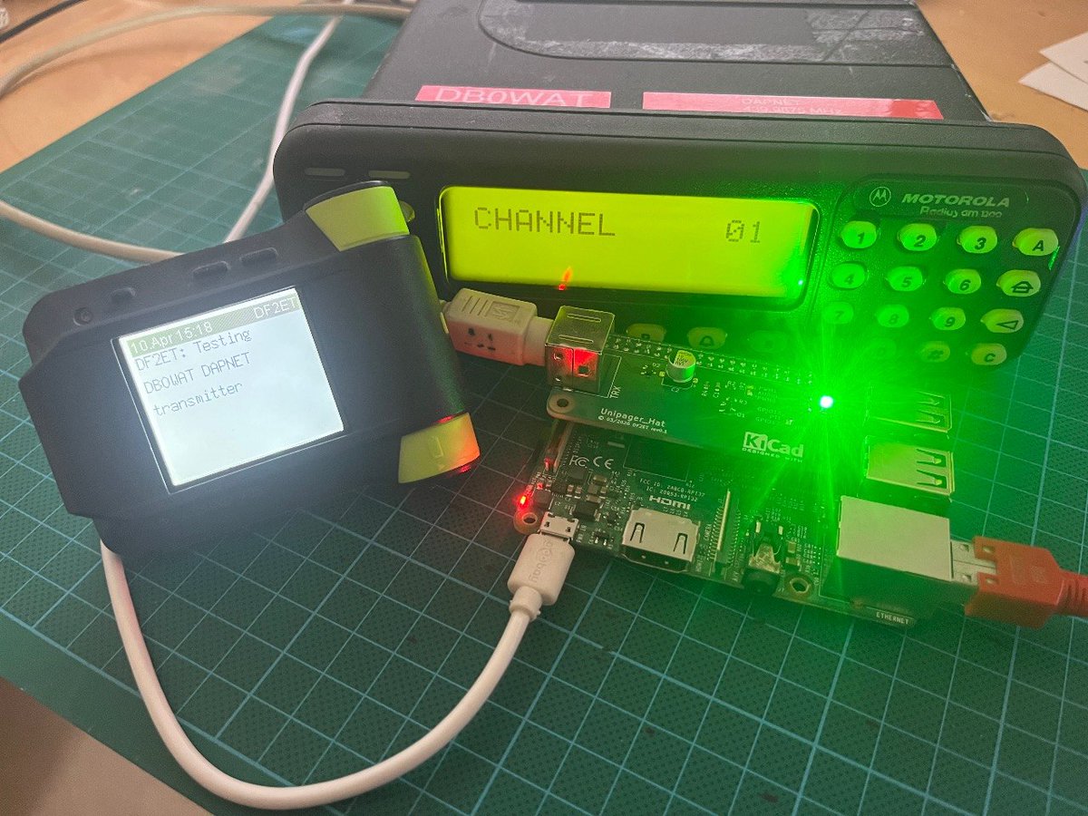 flo_0_'s tweet image. Made a little PCB for simple #DAPNET transmitters. Audio and PTT via GPIO port of #RaspberryPi. No extra connector for audio jack required. 
#hamradio #dapnet