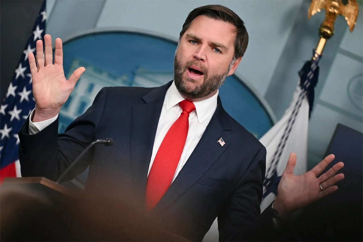 Little Think Tank tweet media