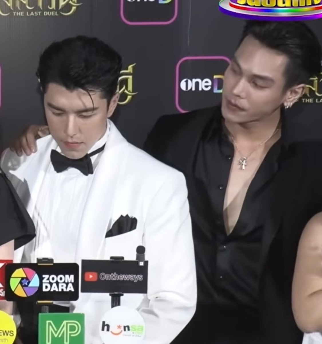 ลิมหิวชามะลิ ft.สลิ่มพี่ตรี tweet media