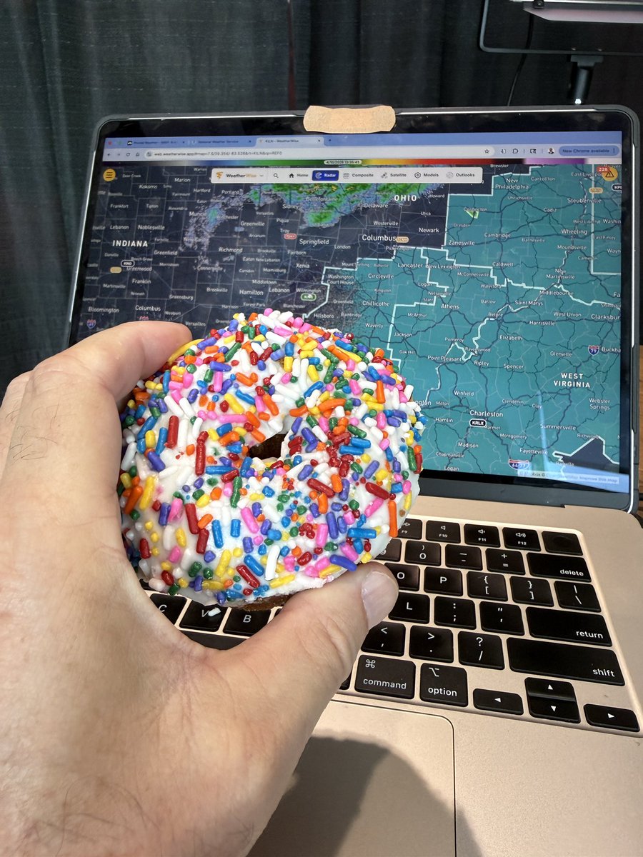 SpencerWeather's tweet image. Sprinkles in Dayton right now … @CouchmenDBC #WGI
