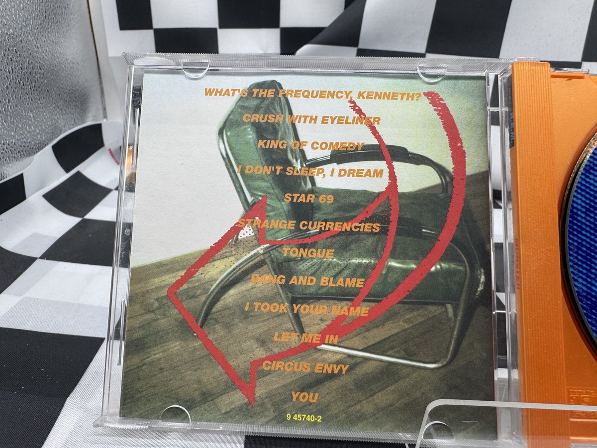 WilliamJGraham's tweet image. Check out Monster by R.E.M. (CD, 1994) ebay.us/m/qVq2sx #eBay via @eBay 
The product is the CD "Monster" by R.E.M., released in 1994 under the Warner Bros. record label. This first edition album falls under the genres of rock, alternative, and alternative rock, with a