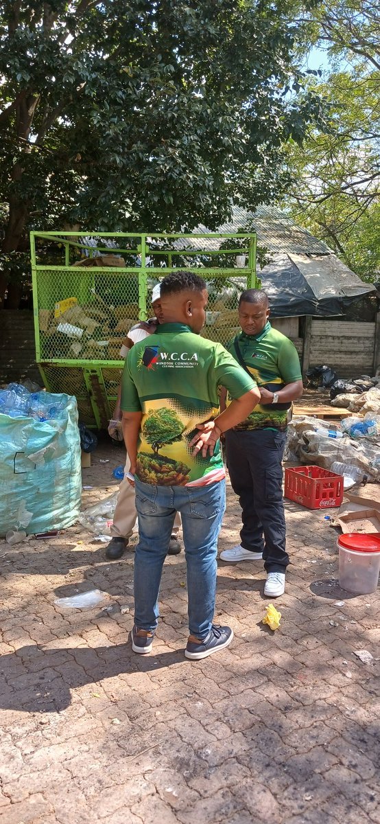 WCCA8's tweet photo. Inspections towards the Ladies Golf Championship @RandparkGolf  together with @JoburgMPD @CleanerJoburg @LaundryMokgotsi @0wasteprojects @MATSABOLA_ @SAPoliceService  towards a spectacular Ladies Championship @WCCA8 will be responsible for separation at source https://t.co/wFJlm6gzE1