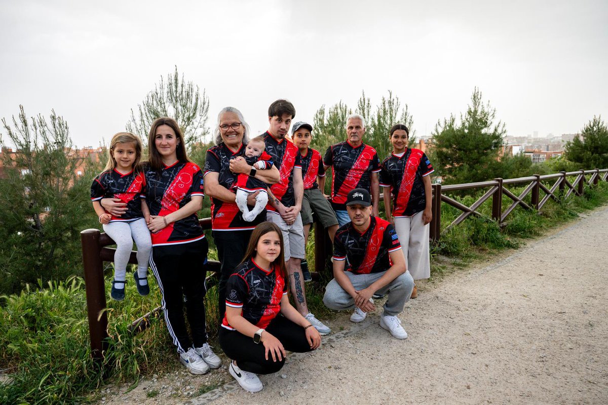 CarreradelRayismoPidetaxi tweet media